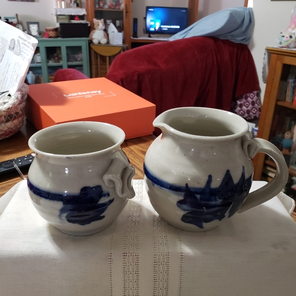 Rustic Country Pottery Pitcher and Sugar Bowl - Picture 1 of 8